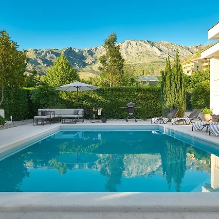 Plasa Villa Zrnovnica